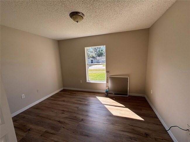 Building Photo - 3416 Sanborn Ln