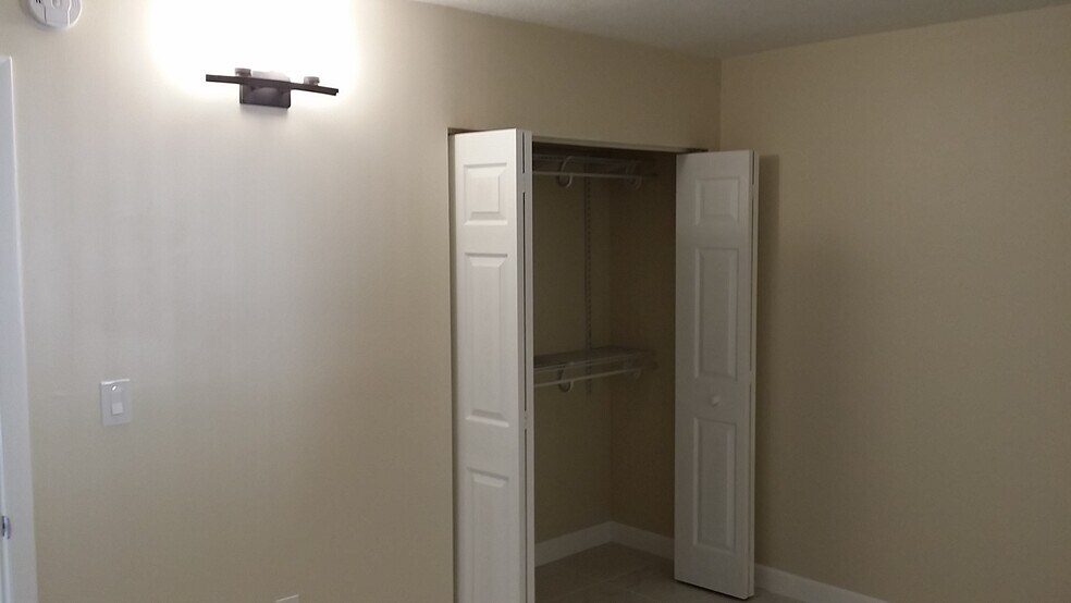 Bedroom 2 - 8520 SW 133rd Avenue Rd