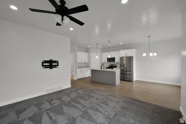 Building Photo - 16087 S Truss Dr