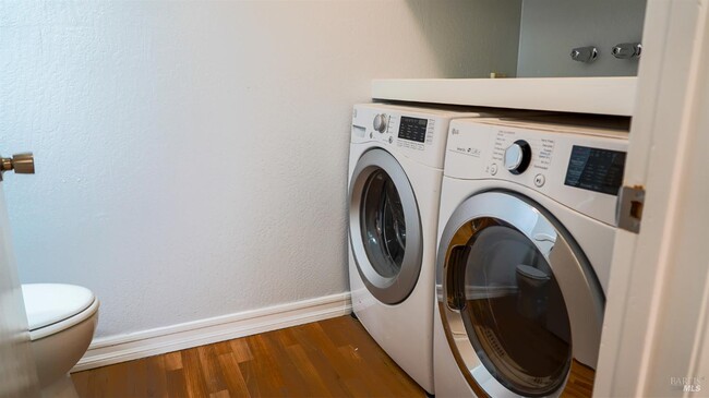 Building Photo - 108 Scotia Ln