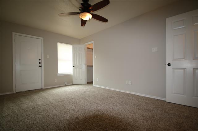Building Photo - 8024 W Elizabeth Ln