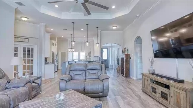 Building Photo - 13829 Laffite Dr