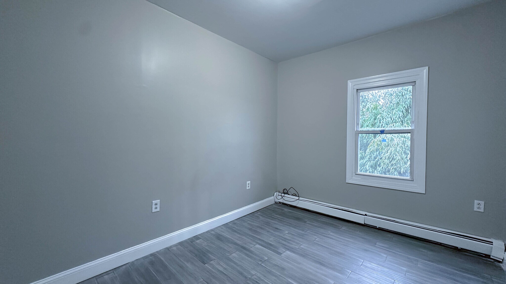 Building Photo - 165 Winfield Ave