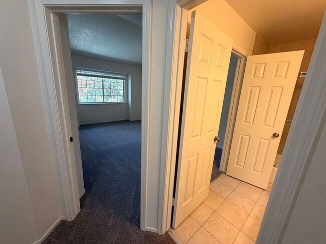 Building Photo - 7379 Stonedale Dr