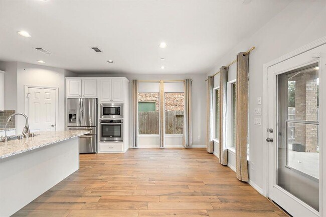 Building Photo - 4534 Montcliff Bend Ln
