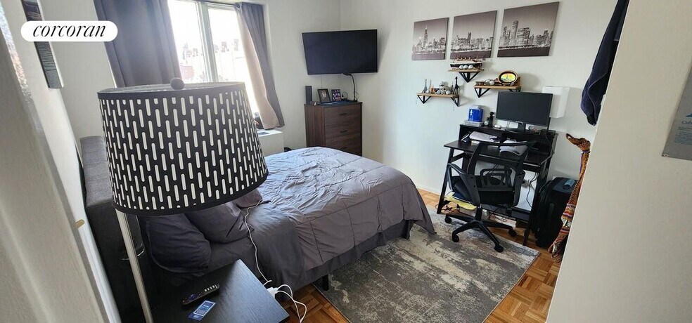 Building Photo - 225 8th Ave