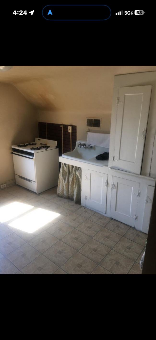 Building Photo - 2246 Northland Ave