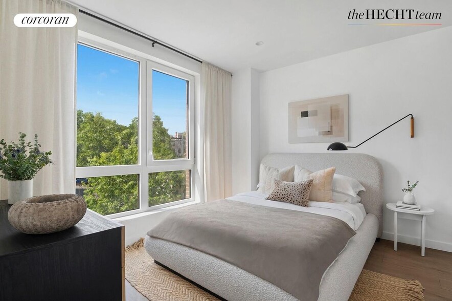 Building Photo - 1 Putnam Ave