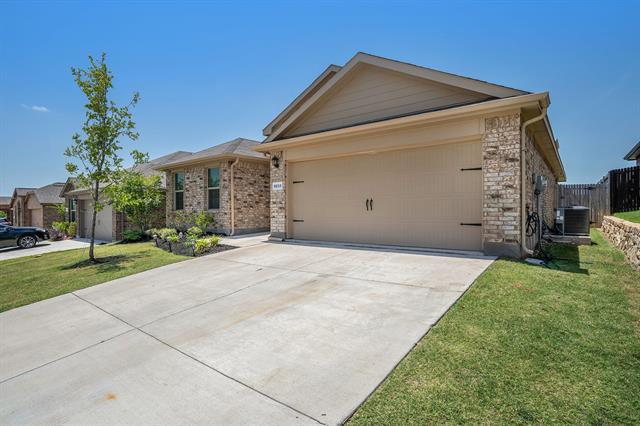 Building Photo - 9233 Herringbone Dr