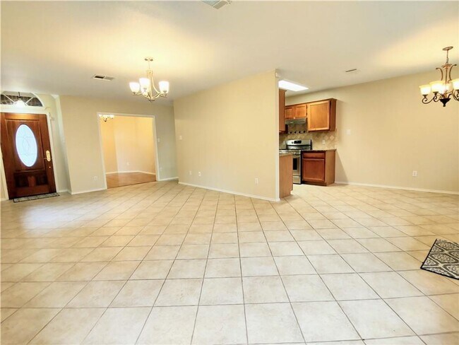 Building Photo - 1009 Horseman Cove