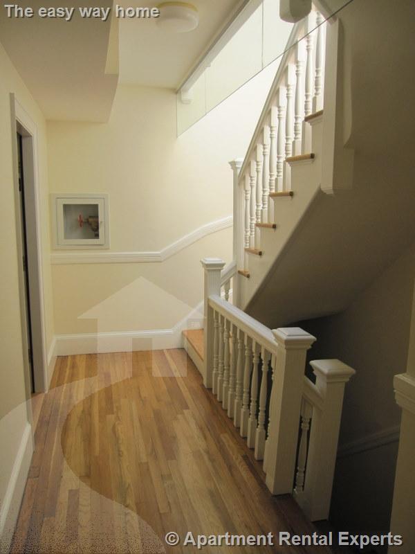 Building Photo - 881 Massachusetts Ave