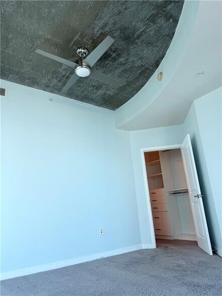 Building Photo - 400 W Peachtree St NW