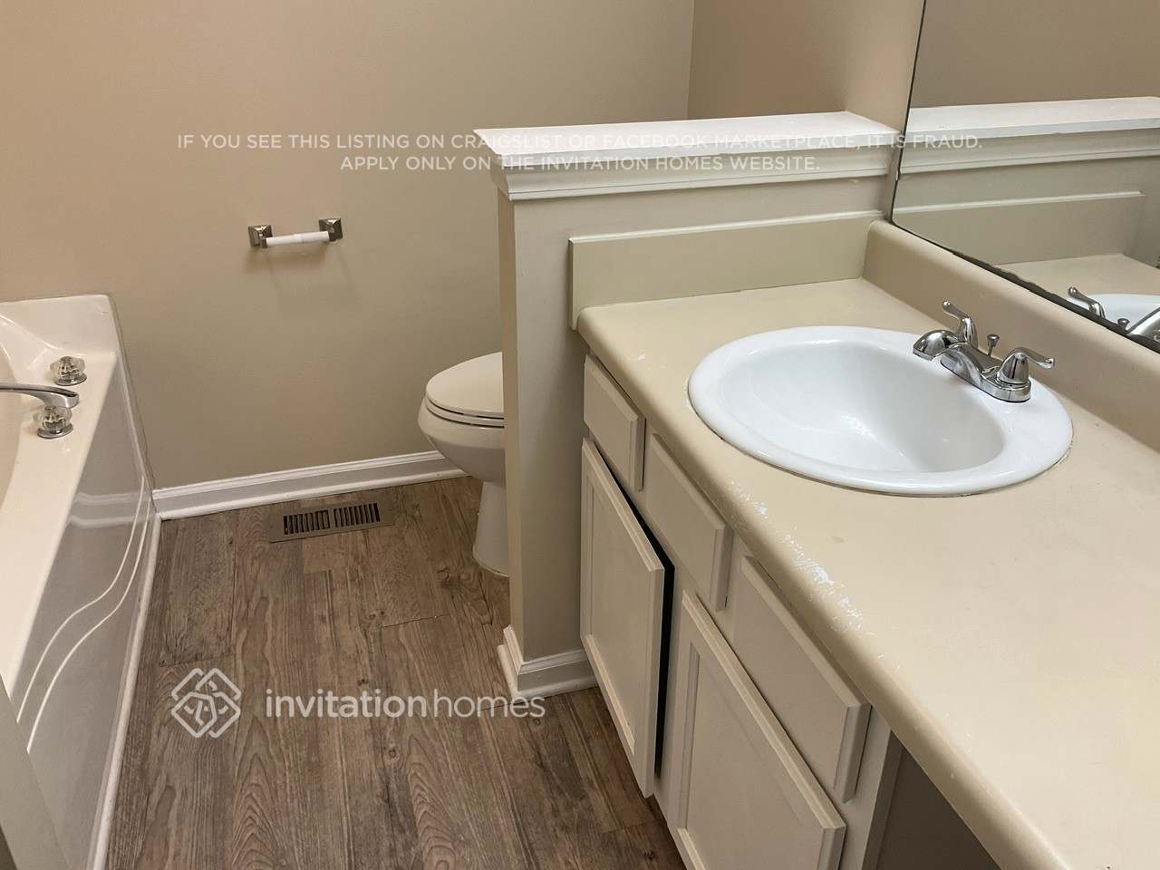 Building Photo - 240 Blake Dr