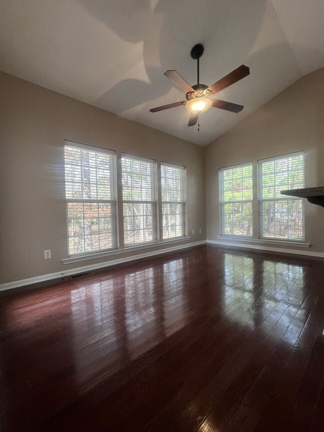 Building Photo - 13600 Warwick Longbay Dr