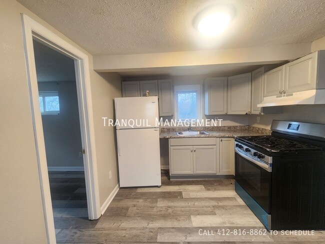 Building Photo - 542 Reed St