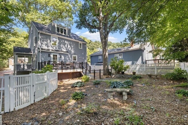 Building Photo - 36 Risley Rd