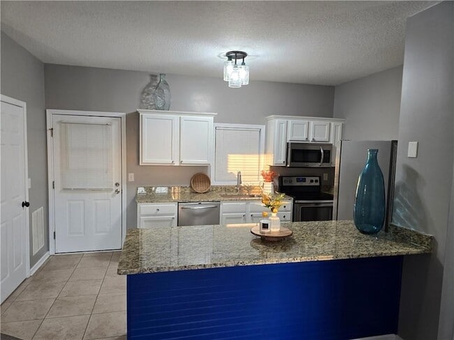 Building Photo - 31 Corinth Rd