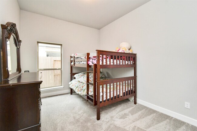 Building Photo - 5042 Albany Shores Ln