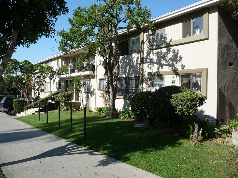 Westlake Apartments - Westmont Apartments LLC