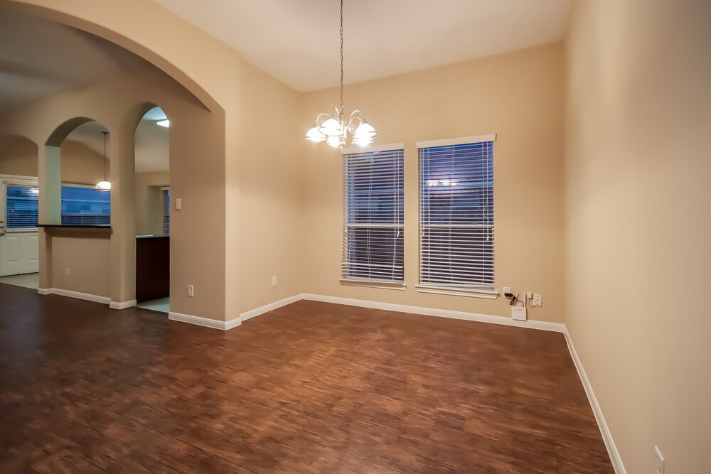 Building Photo - 3211 Quail Run Dr