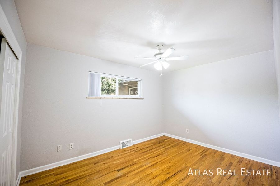 Building Photo - 4 S Jackson St