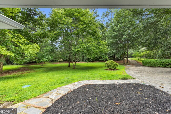 Building Photo - 5095 S Trimble Rd