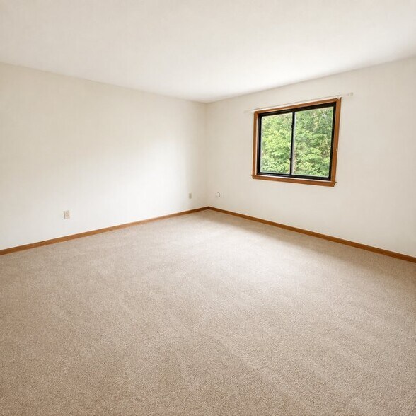 Building Photo - 2703 Mill Pond Dr
