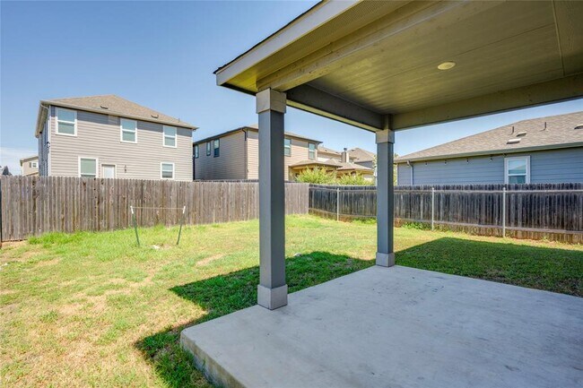 Building Photo - 6508 Carriage Pines Dr
