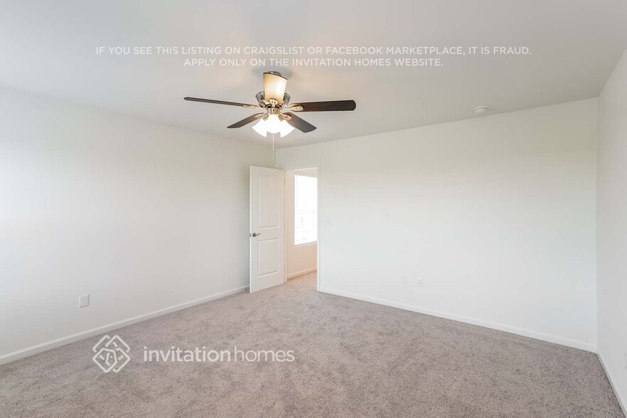 Building Photo - 300 Deacon Ln