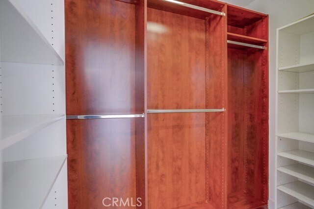 Building Photo - 35 N Raymond Ave