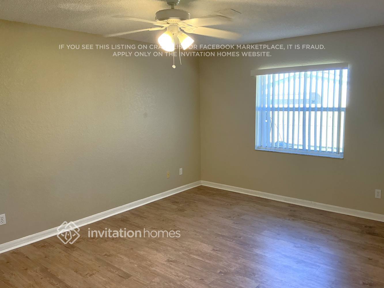 Building Photo - 423 Azure Rd
