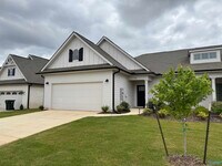 Building Photo - 134 Rugby Dr