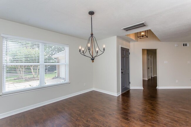 Building Photo - 12410 Brook Meadows Ln