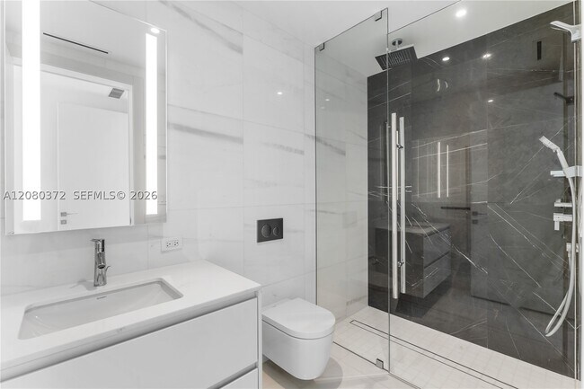 Building Photo - 300 Biscayne Blvd