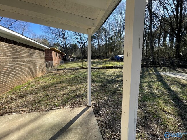 Building Photo - 4708 Lumary Dr NW