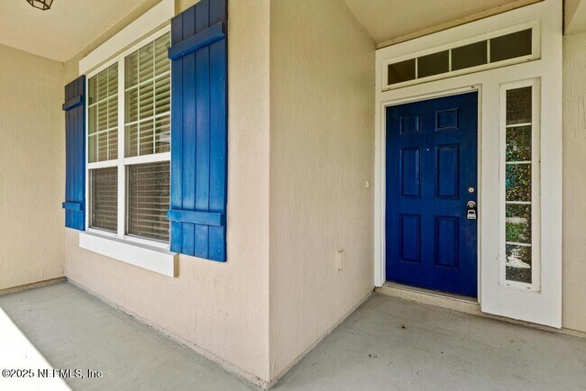 Building Photo - 1025 Santa Cruz St