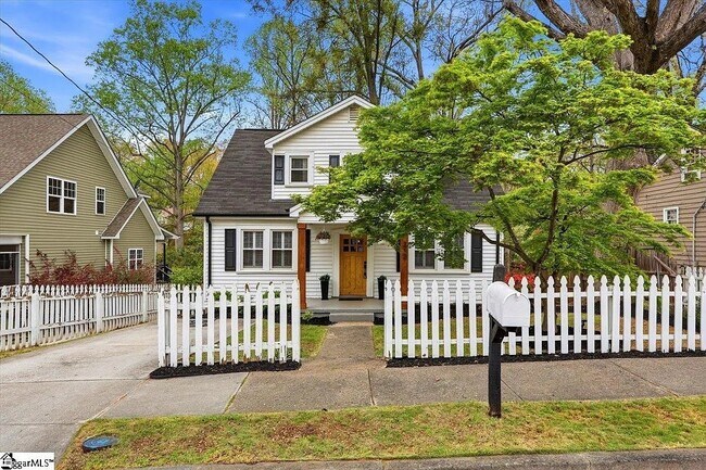Building Photo - 212 Briarcliff Dr