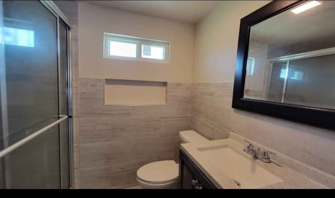 Restroom - 41786 W Expressway 83