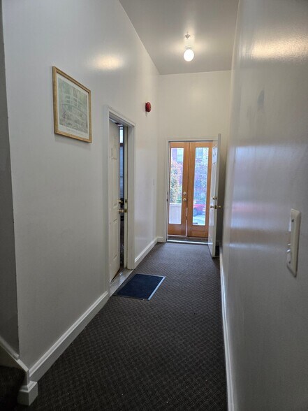 Building Photo - 2339 Eutaw Pl