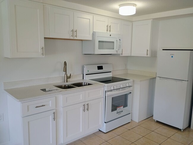 Building Photo - Waterfront Property on CANAL !!!       ***...
