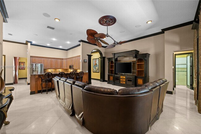 Building Photo - 14130 SW 33rd Ct