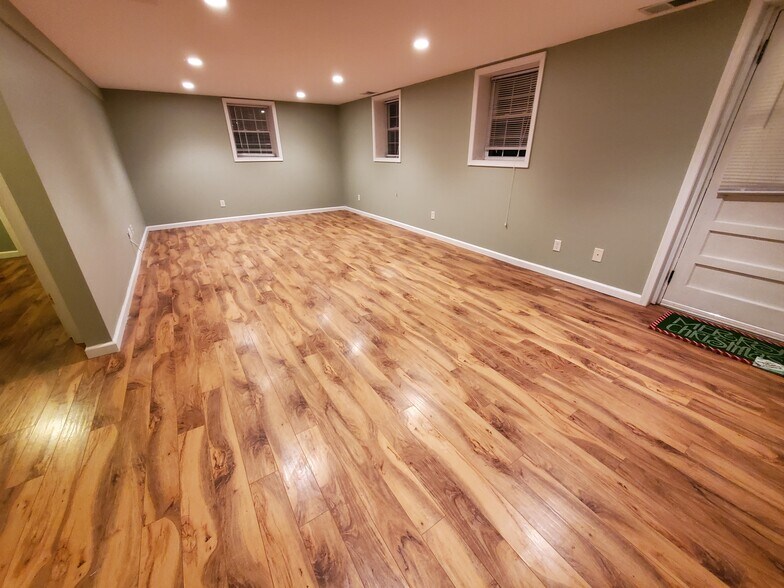 HUGE Rec Room Downstairs - 621 Broadview Dr