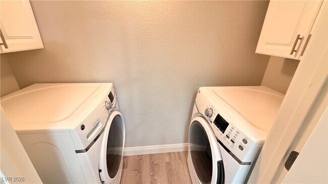 Building Photo - 6650 W Warm Springs Rd