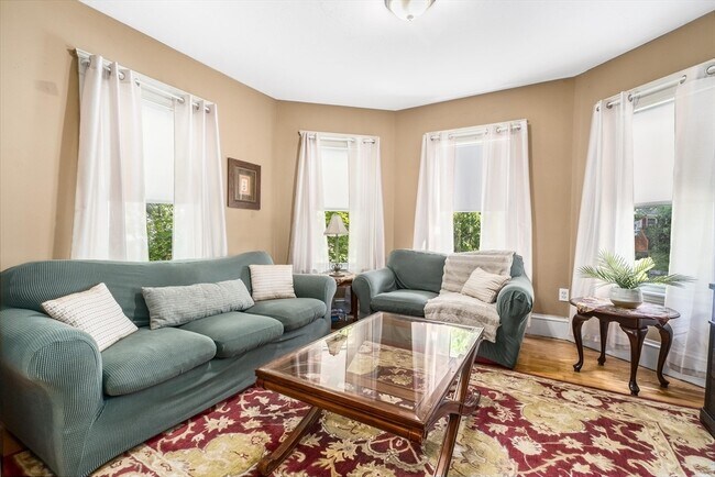 Building Photo - 427 Hamilton St