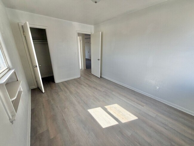 Building Photo - 3-Bedroom Home with Updated Kitchen