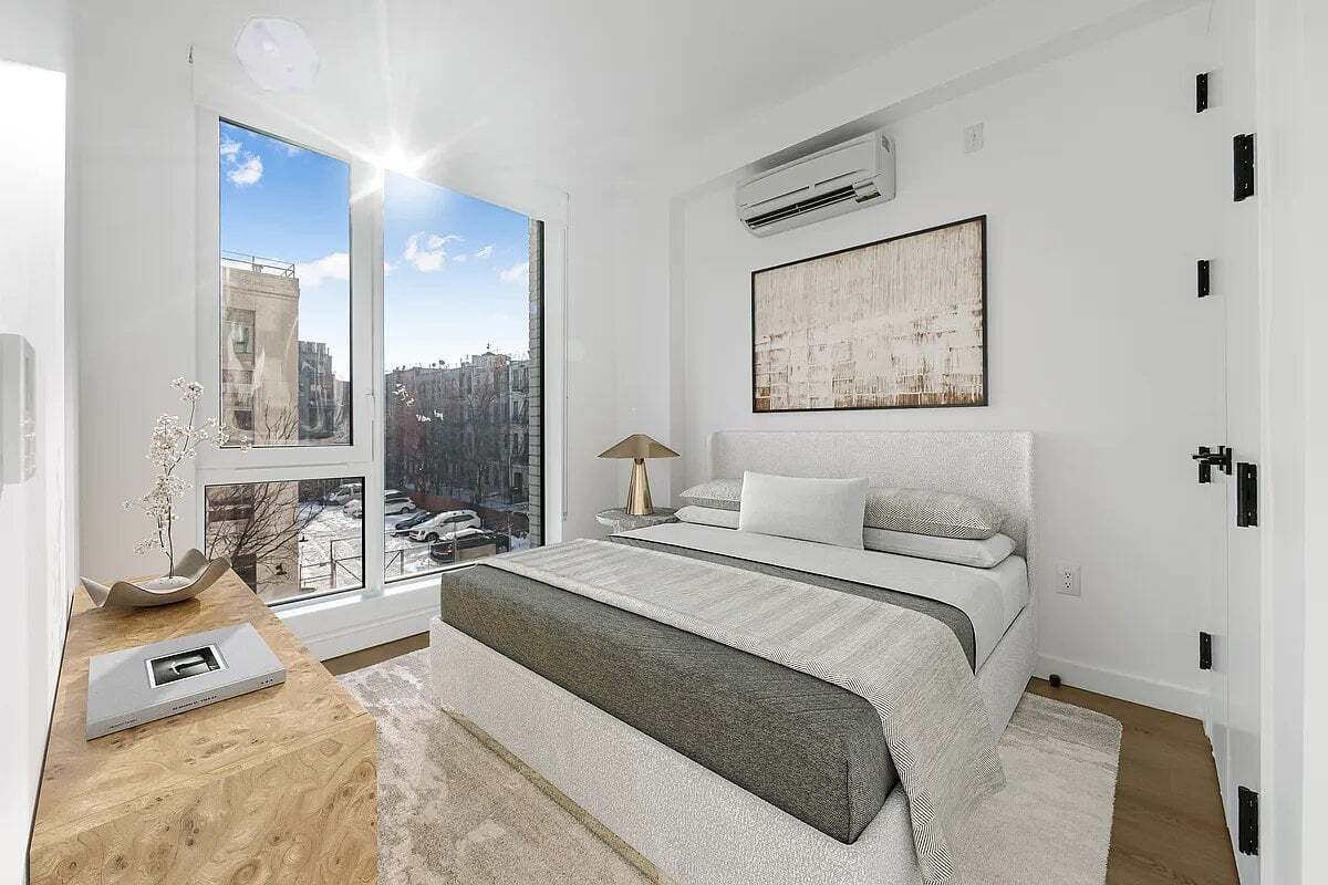 Building Photo - 953 Dean St