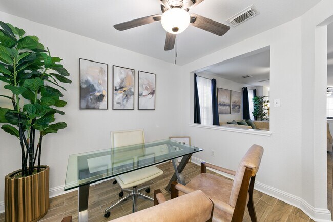 Building Photo - 2651 Skyview Shadows Ct