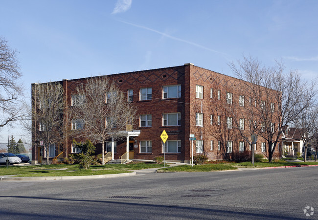 Primary Photo - Wendell Apartments