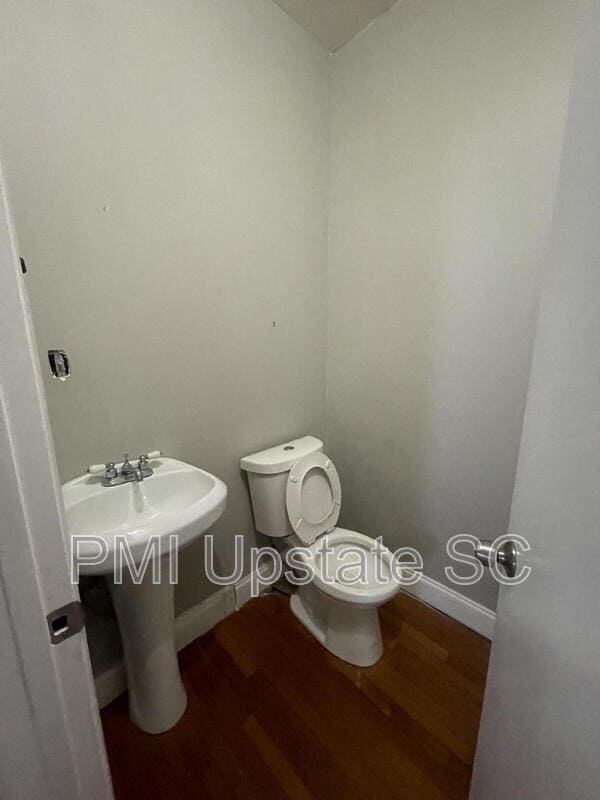 Building Photo - 181 N Fairview Ave