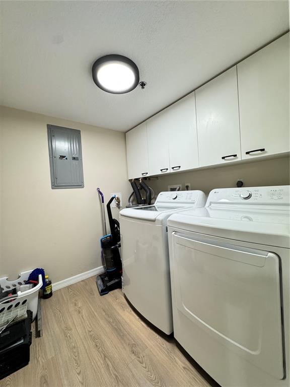Building Photo - 4110 Ironwood Cir
